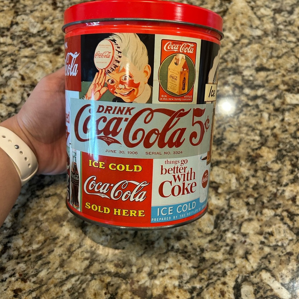 Coca-Cola Retro Vintage Tin Canister with Puzzle circa 1993